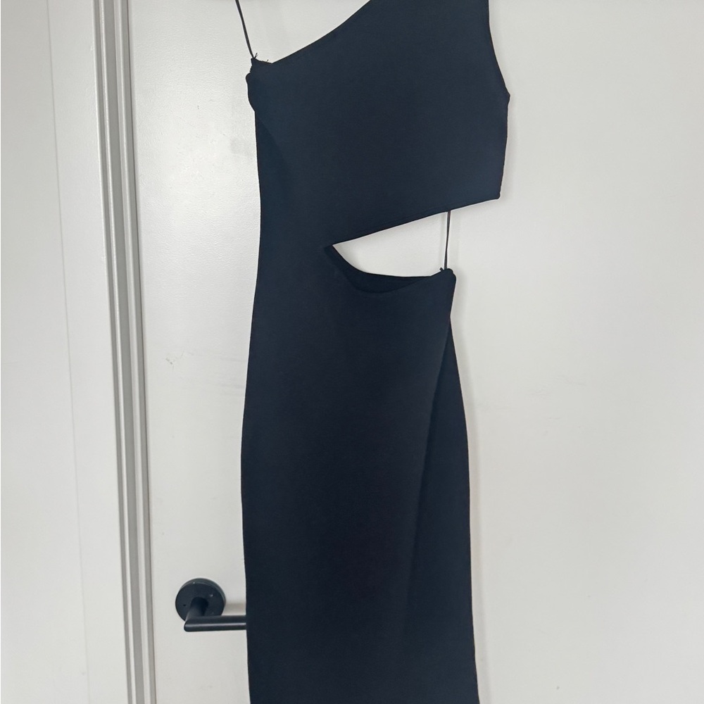 OAK + FORT Black One Shoulder Dress